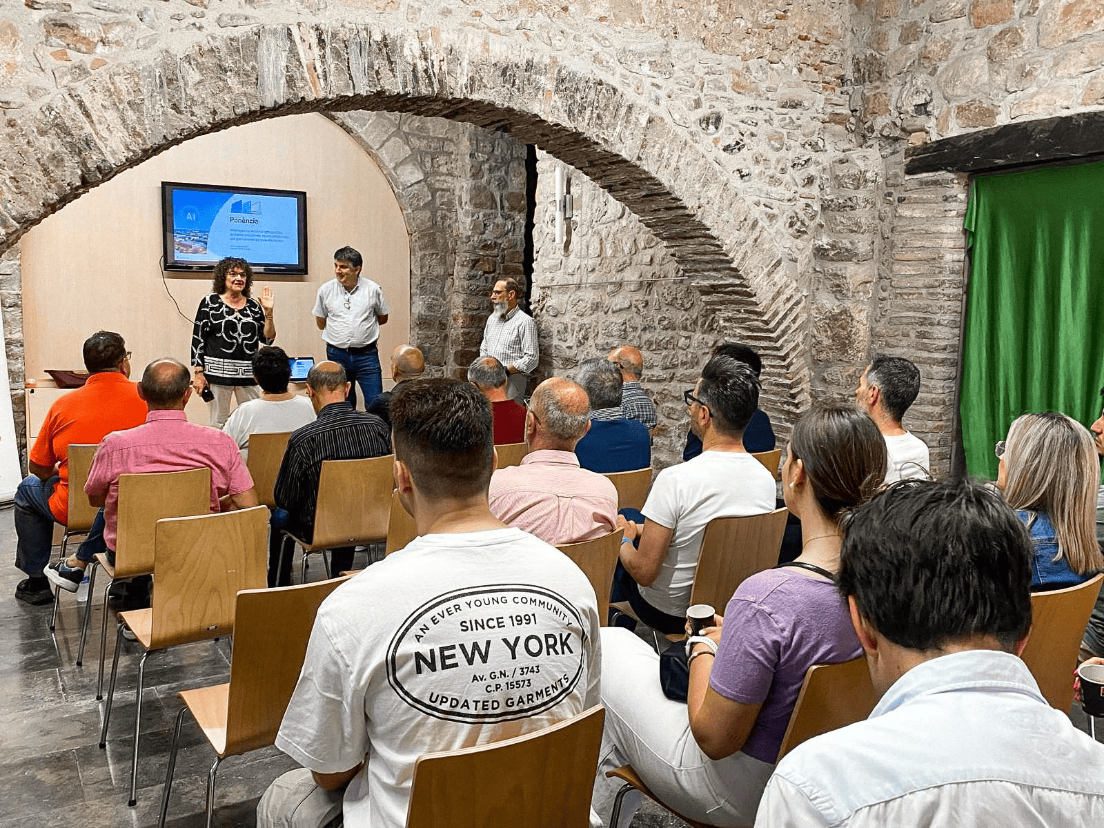 Intelligncia Artificial, nous acords i ms representaci als polgons: resum de lAssemblea 2025